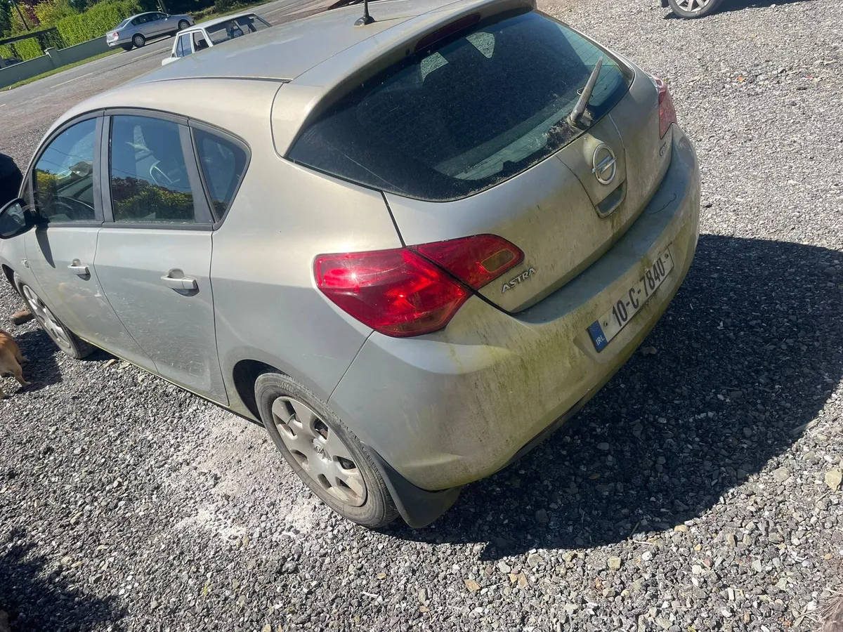 Opel Astra - Image 2