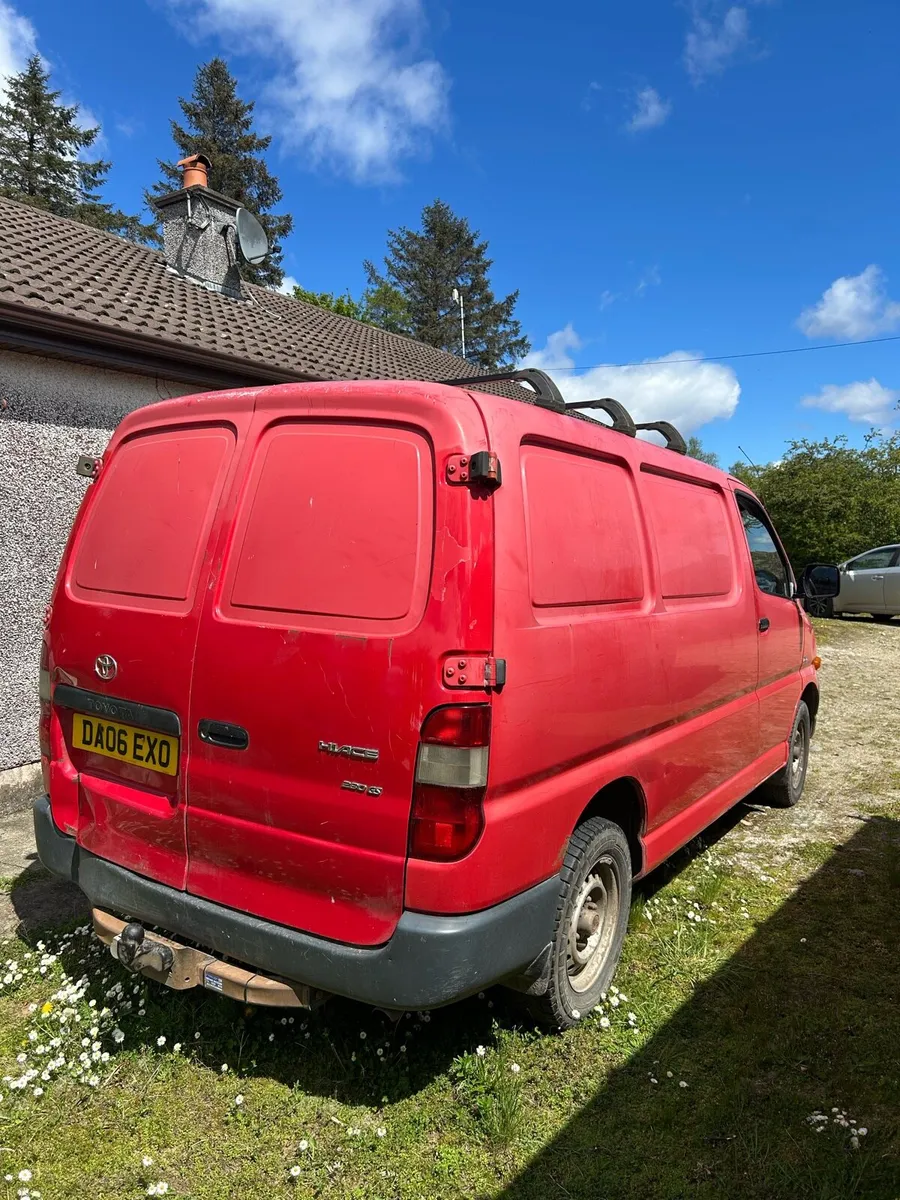 Toyota hiace and landcrusier - Image 3