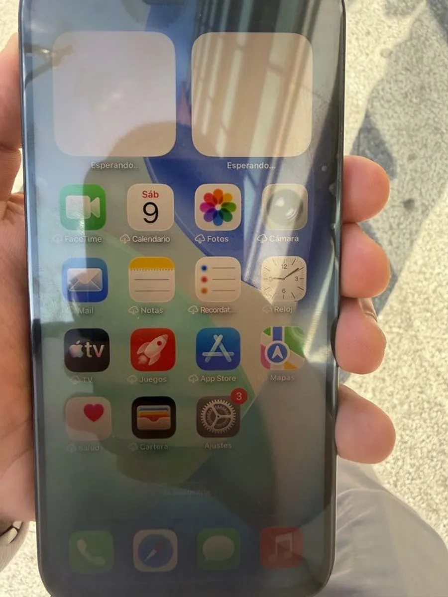 iphone - Image 3