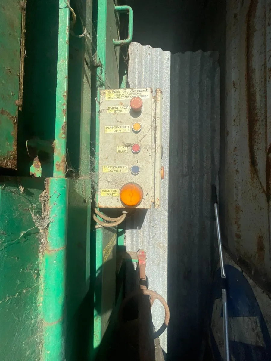 Carboard bailer - Image 4