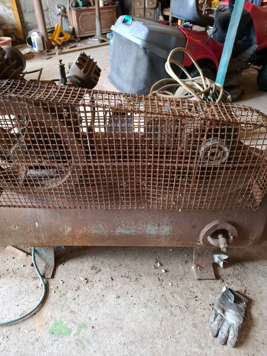 Air compressor - Image 3