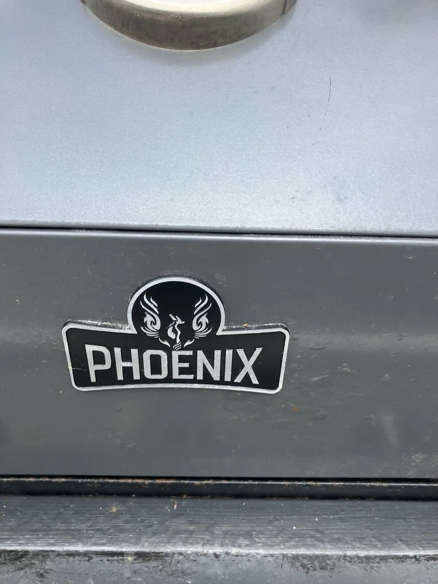 Phoenix Gas BBQ. Includes Gas Bottle. - Image 4