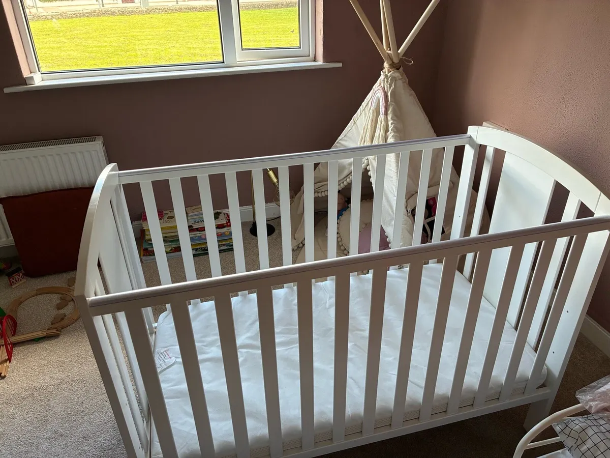 White Laba Cot with mattress, excellent condition. - Image 2