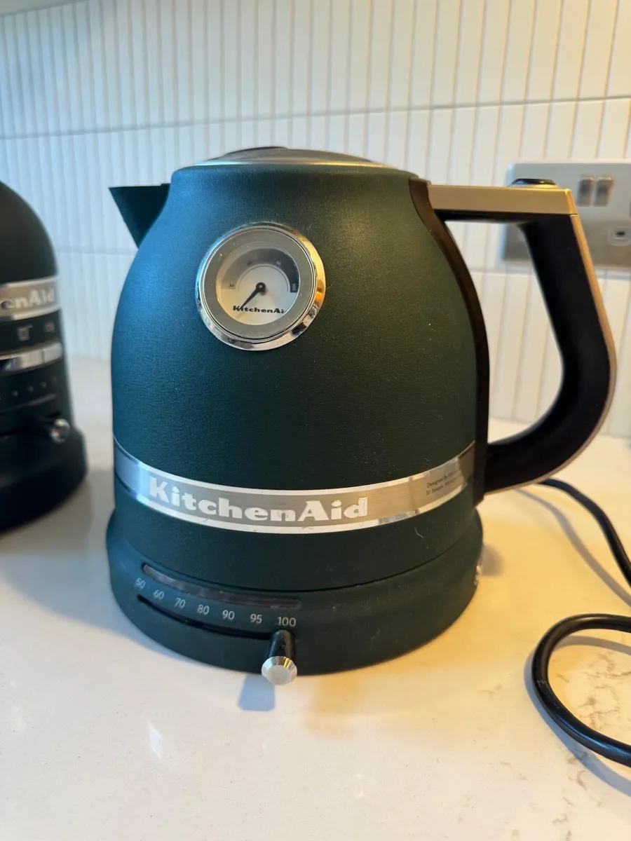 Kitchen Aid Kettle and Toaster - Image 1