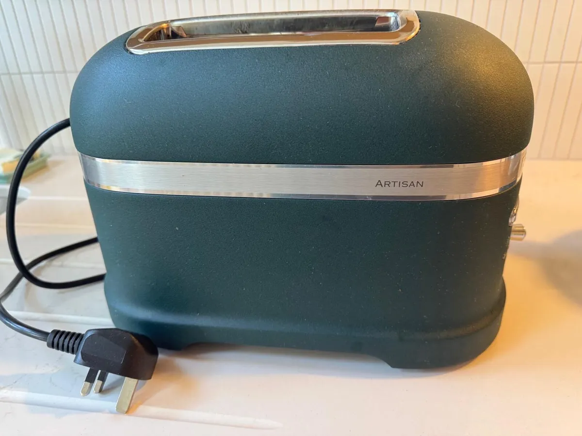 Kitchen Aid Kettle and Toaster - Image 3