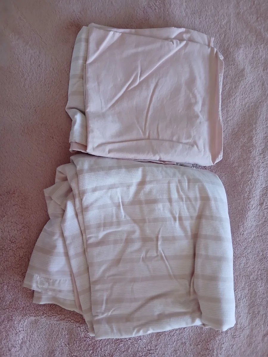 Double Duvet cover and 2 pillow cases - Image 3