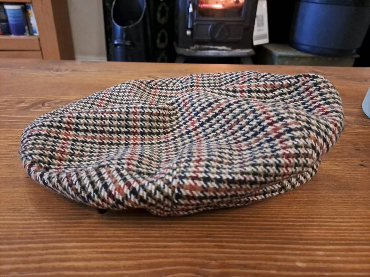 Hawkins Country Collection Flat Cap Size 60cm - Image 1