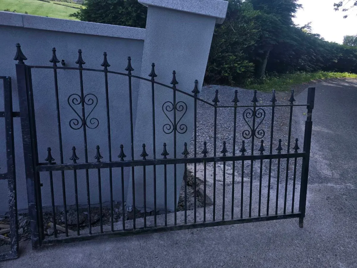 Gates - Image 3