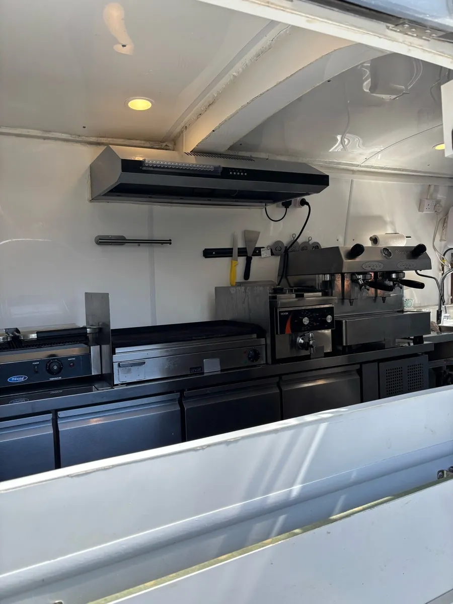 Food truck - Image 1