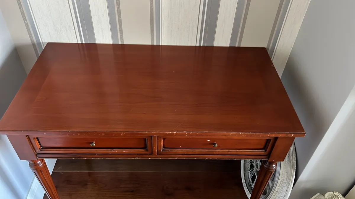 Console Table - Image 1