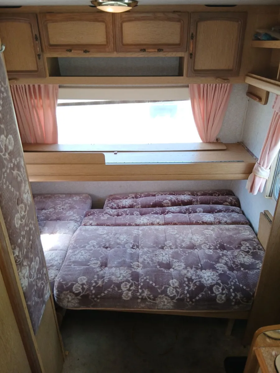 Caravans - Image 3