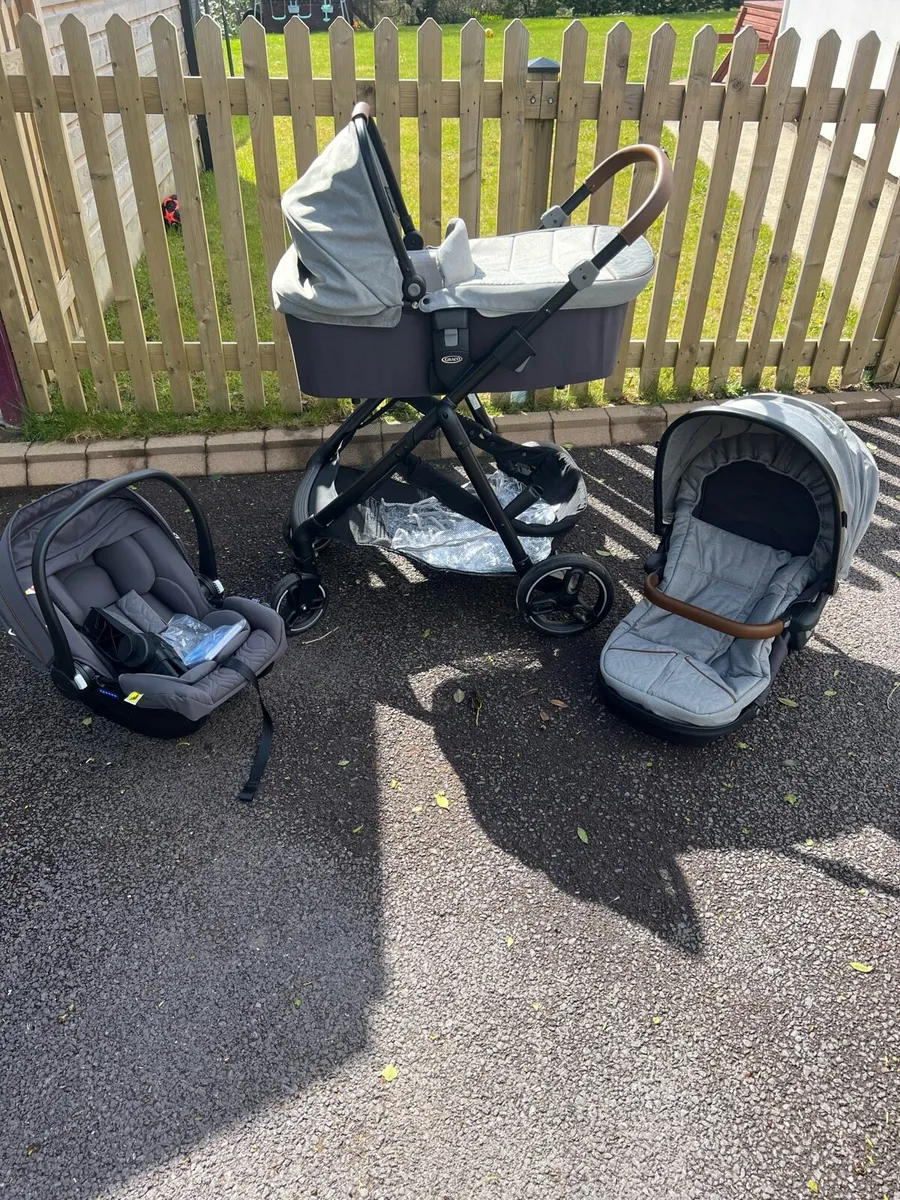 Graco pushchair - Image 1