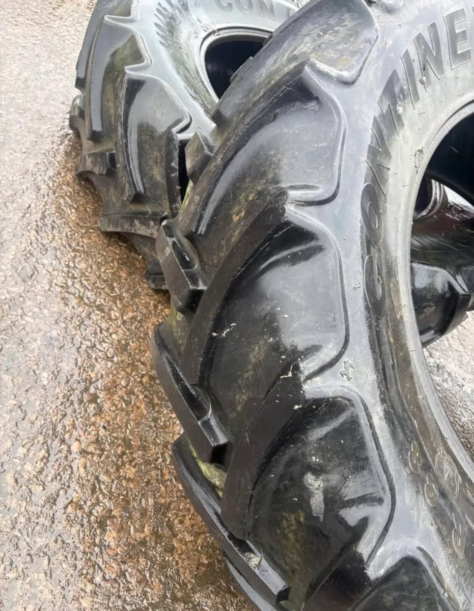 Pair of 460/85 R38 and pair of 420/85 R28 - Image 3