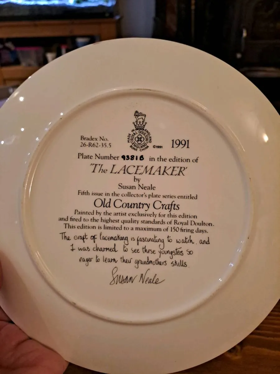 Royal Doulton The Lacemaker Collector Plate - Image 2