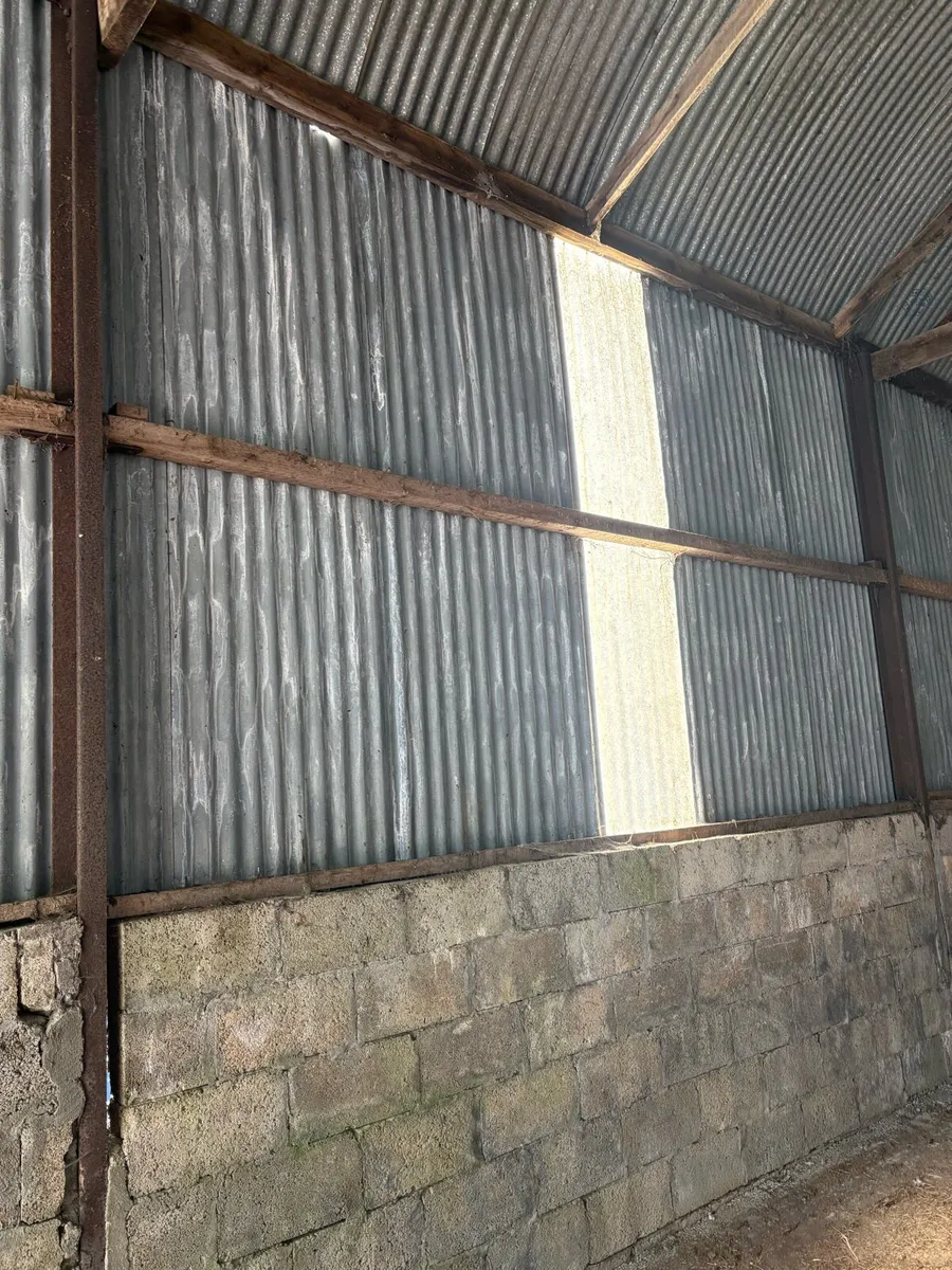 Hay shed - Image 1