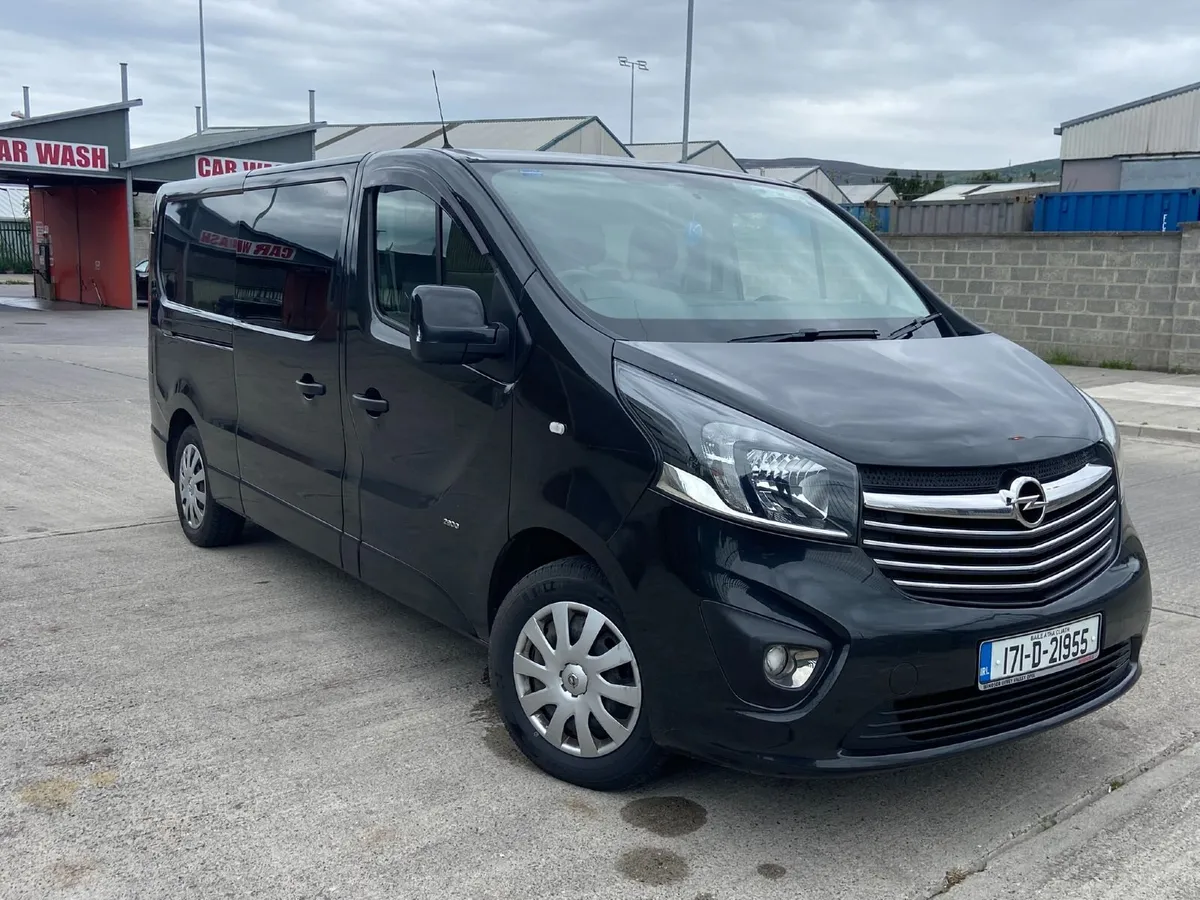 Opel Vivaro Crew Cab 2017 - Image 1