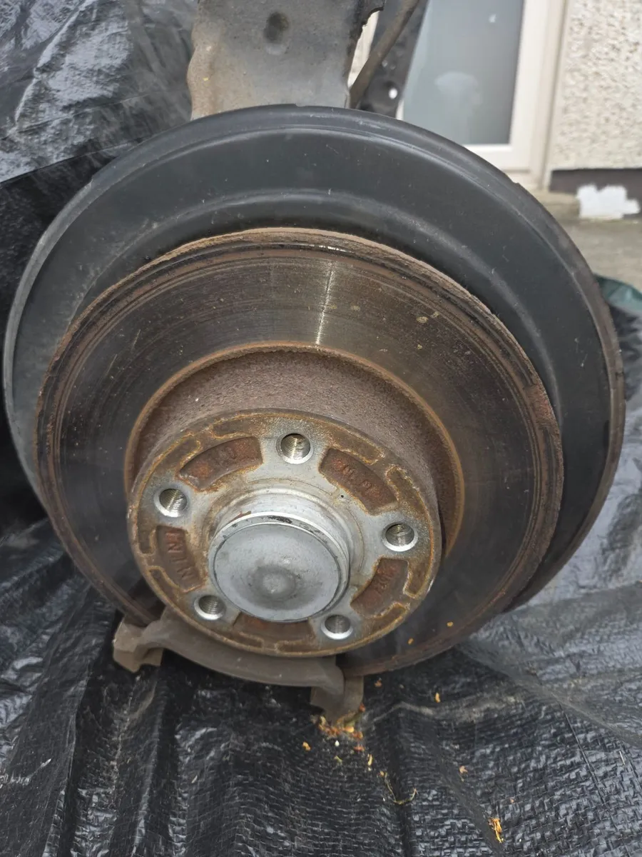 Van part - Image 1