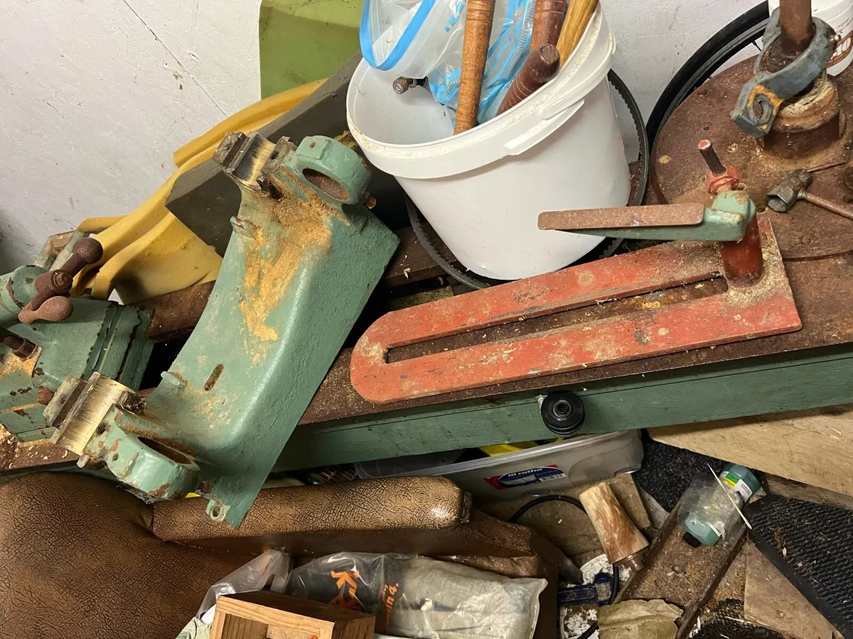 Old style lathe - Image 3