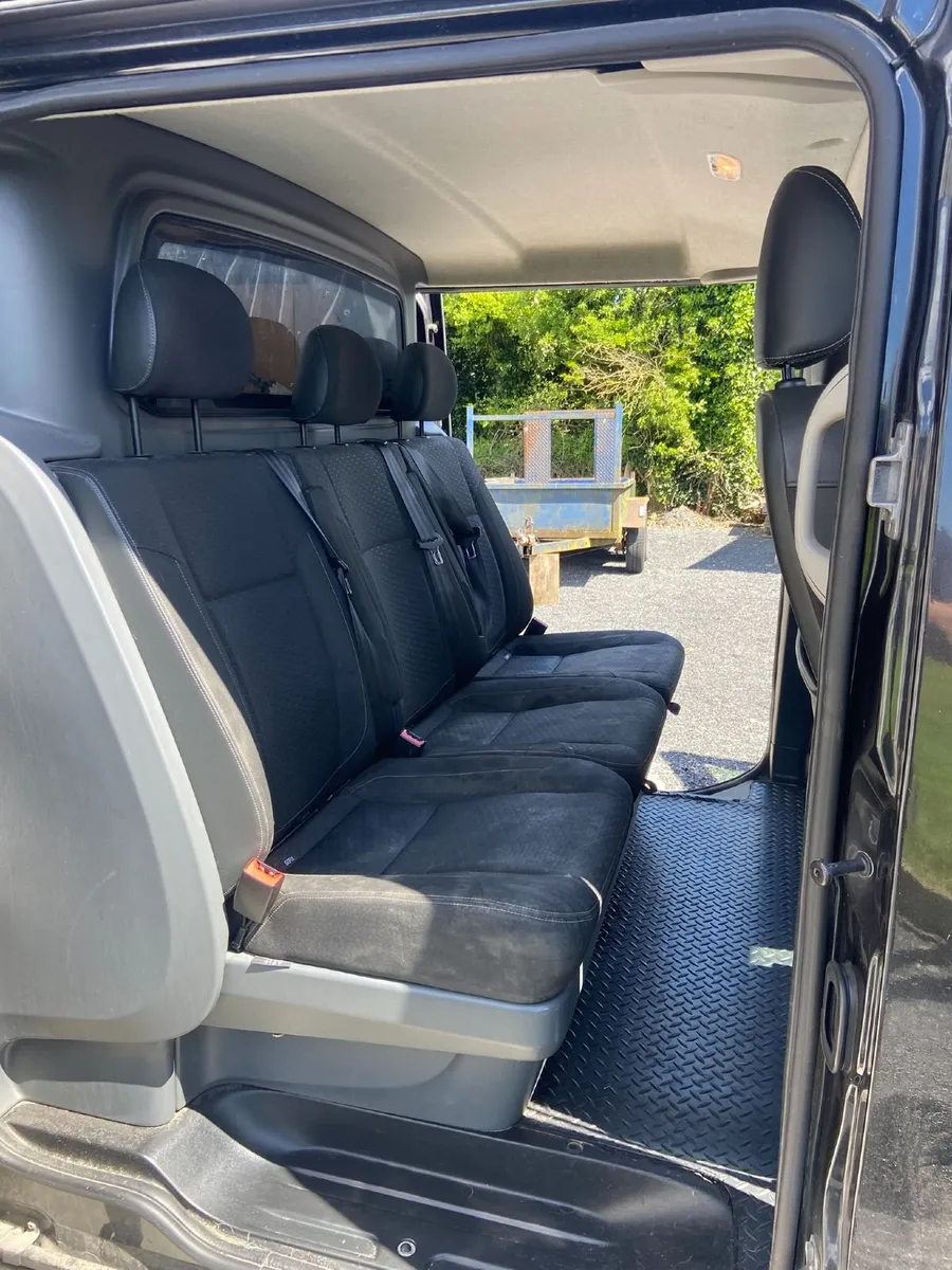 Opel Vivaro Crew Cab 2017 - Image 3