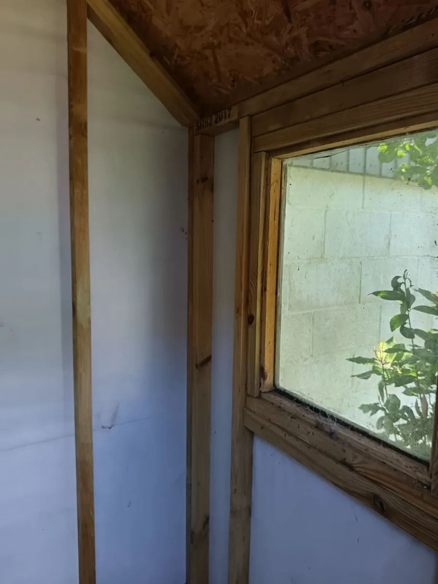 Wooden garden shed - Image 3