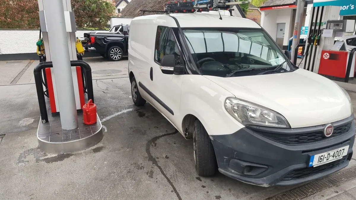 Fiat Doblo 2016 - Image 2