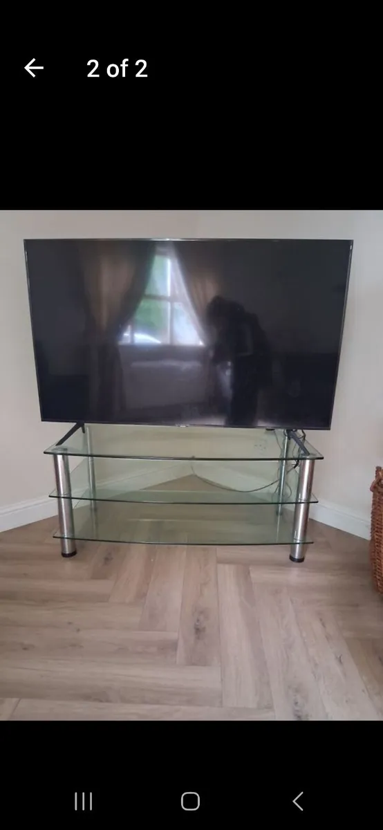 Glass TV stand - Image 2