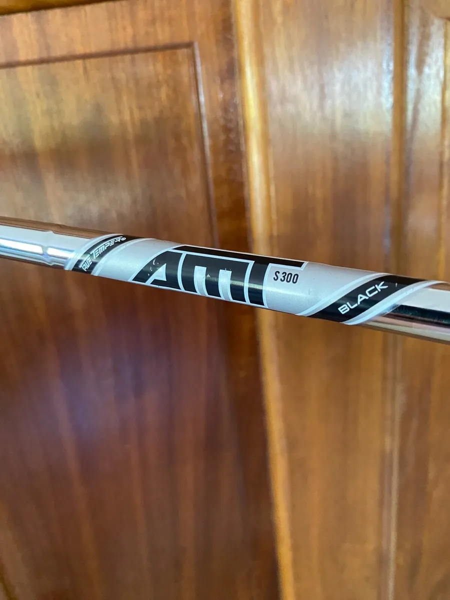 Left Handed NEW Titleist T100 46 Degree PW NEW - Image 2