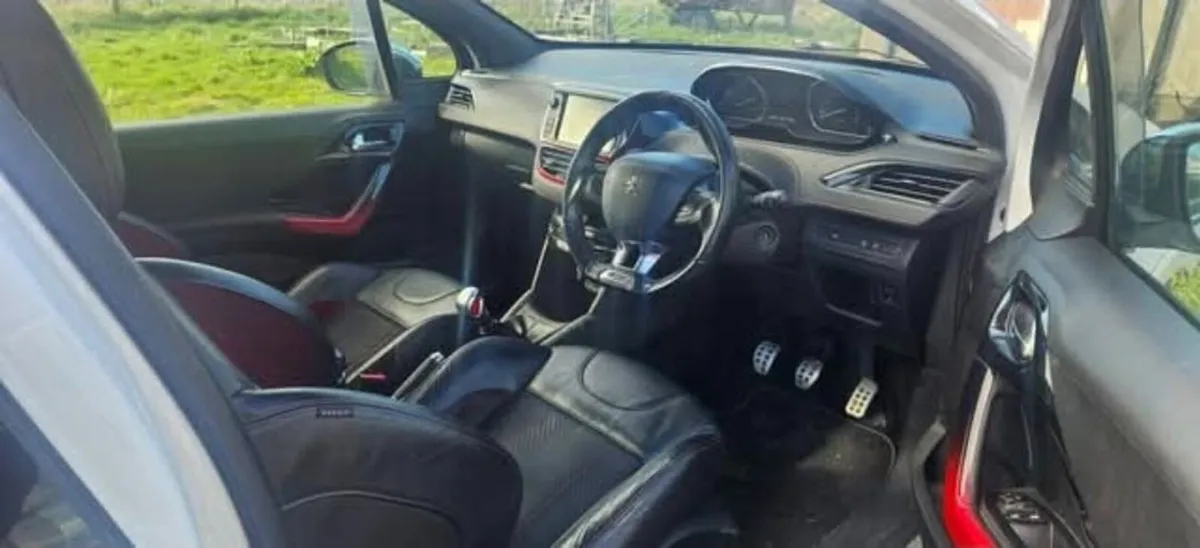 Peugeot gti 208 - Image 1