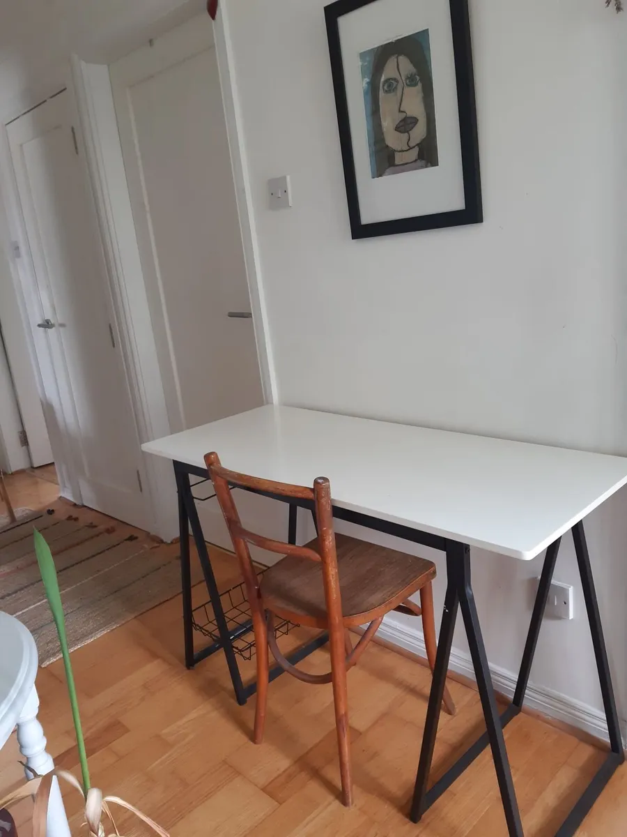 table/desk - Image 1