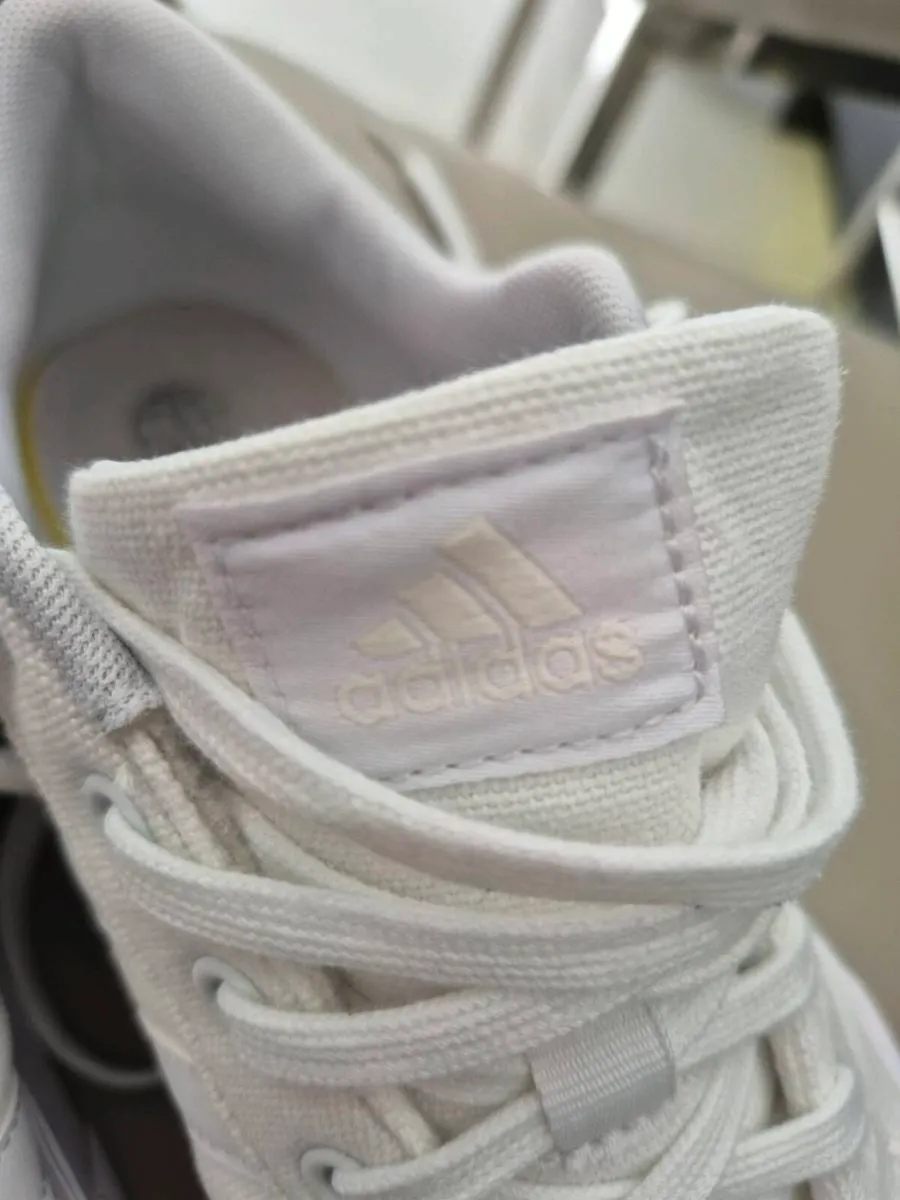 Trainers - Image 4