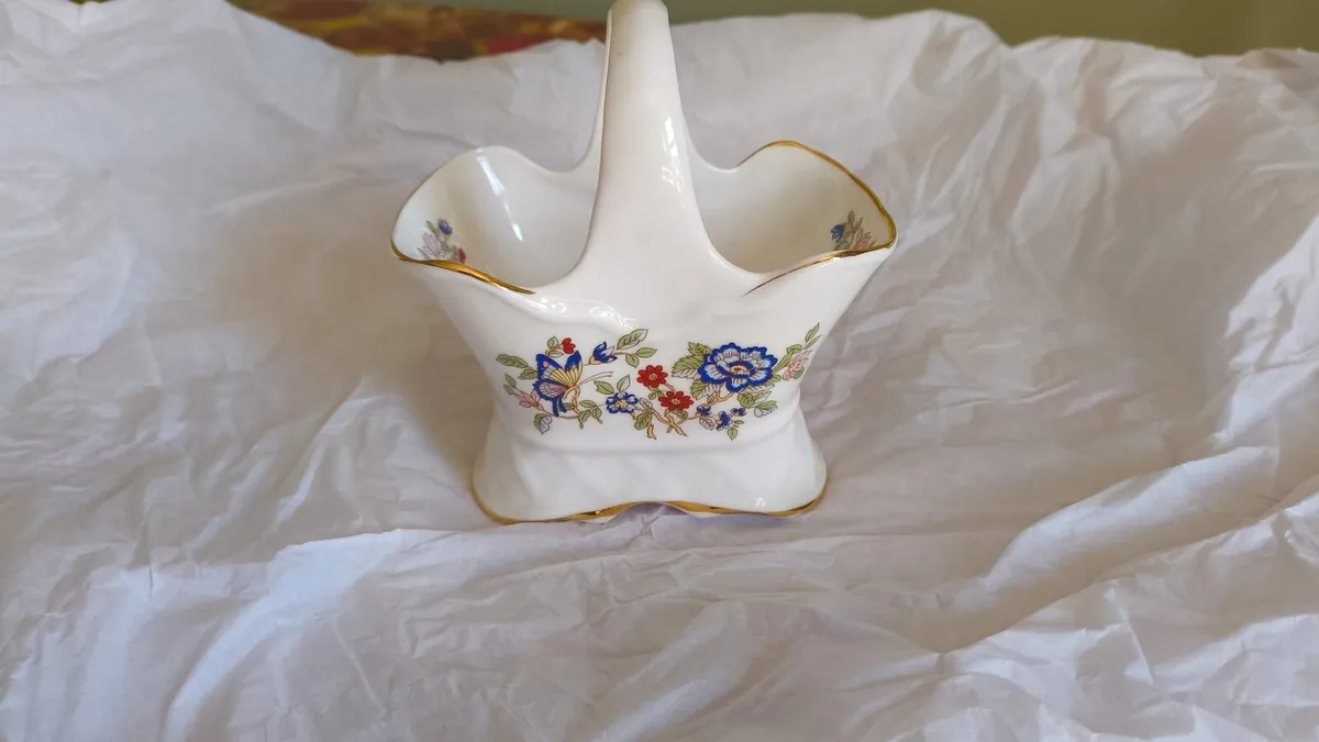 Fine Bone China - Image 1
