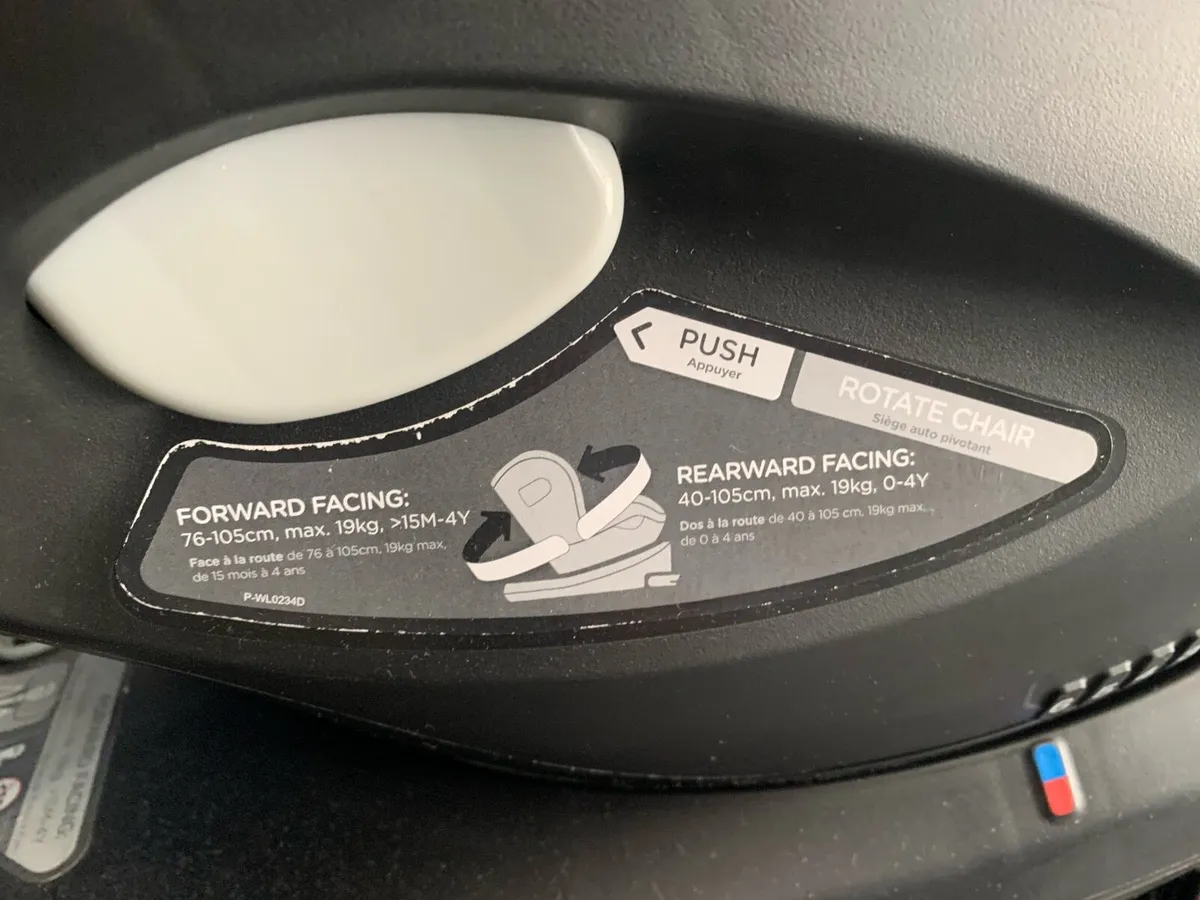 Joie car seat (recline and 360 rotate) - Image 4