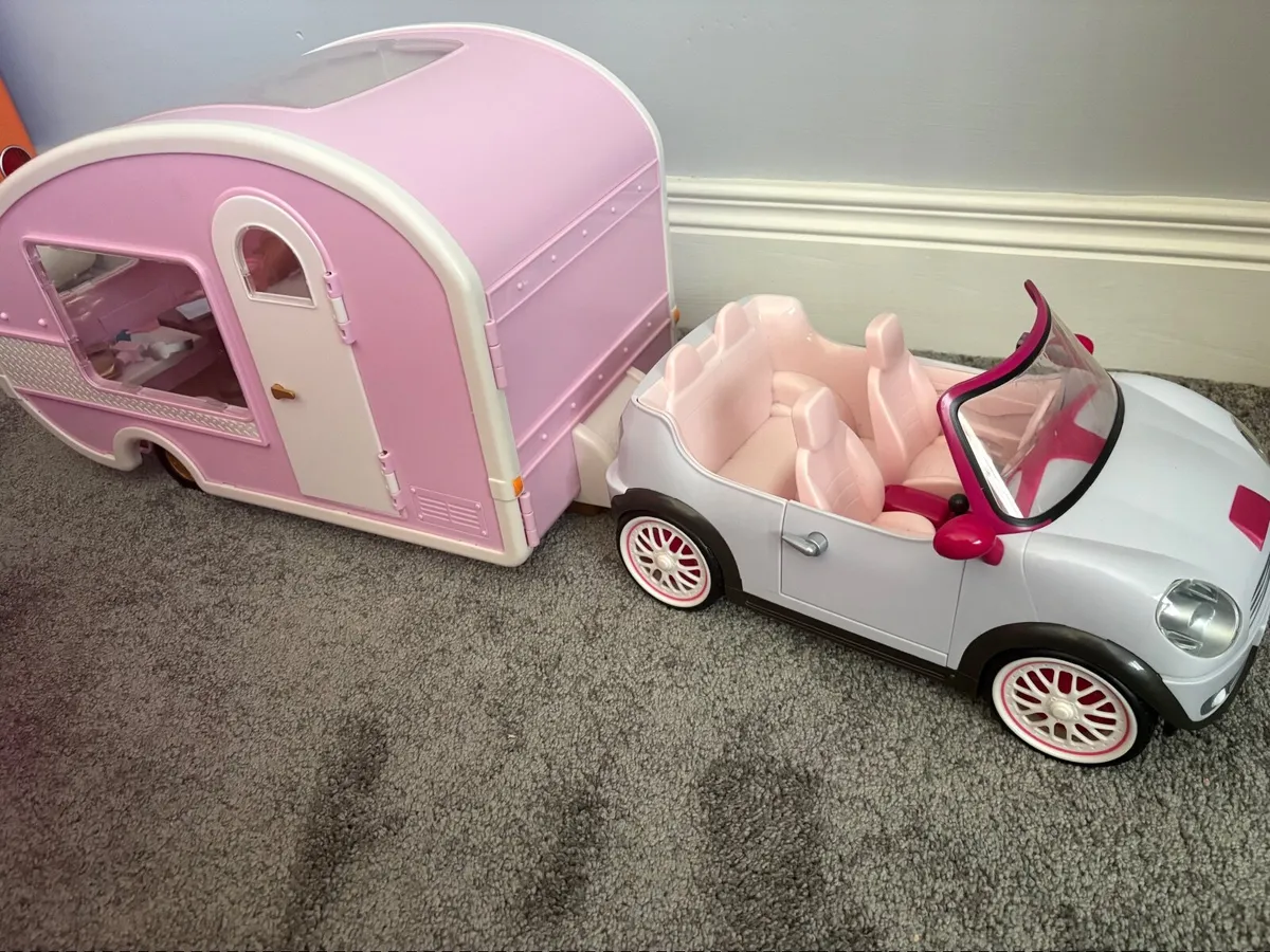 Lori caravan and car - Image 3