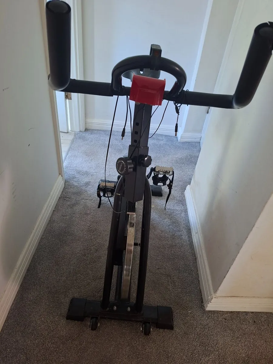 Exercise bike - Image 3