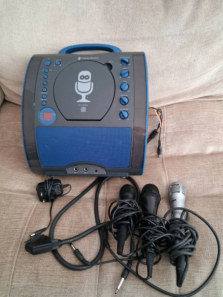 Karaoke singing machine - Image 1