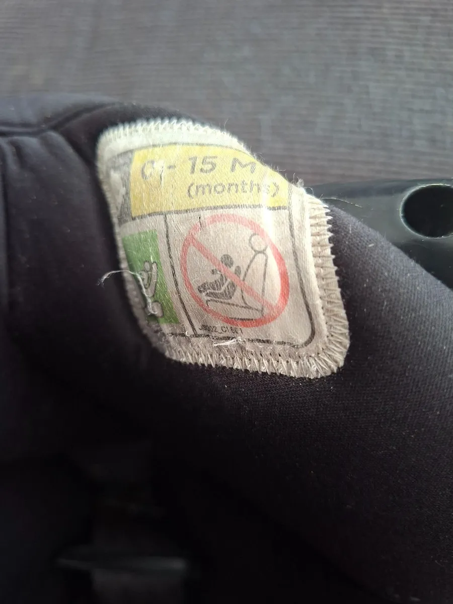Isobar child car seat - Image 1
