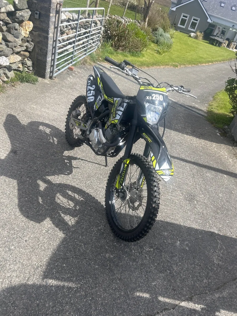 250 dirt bike - Image 1