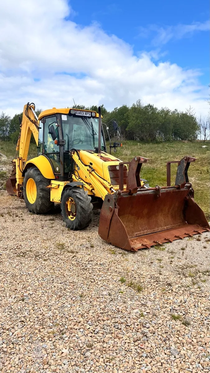 MINT Newholland LB95-4 - Image 1