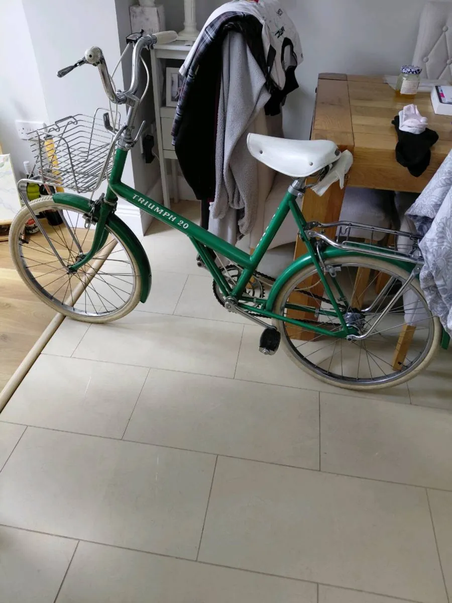 Triumph twenty - Image 1