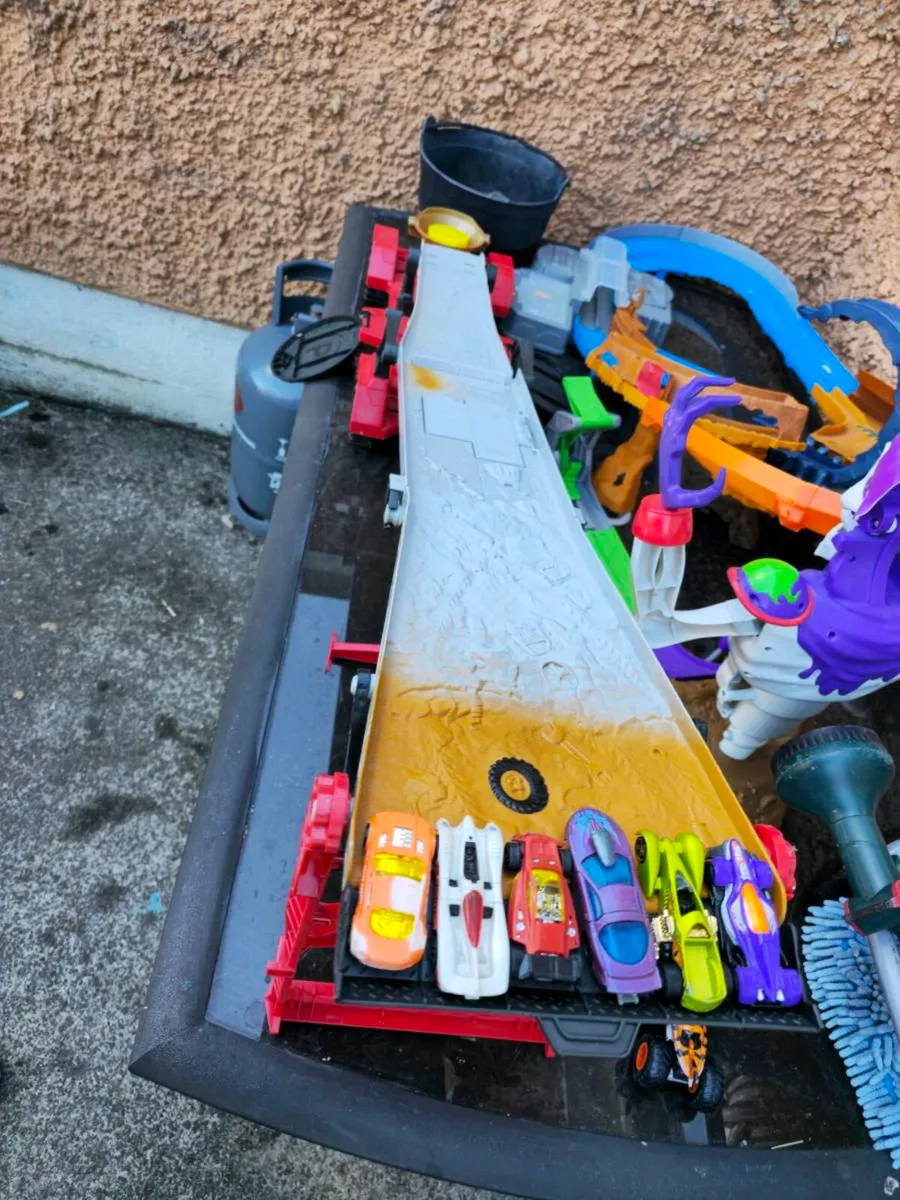 Hot wheels - Image 1