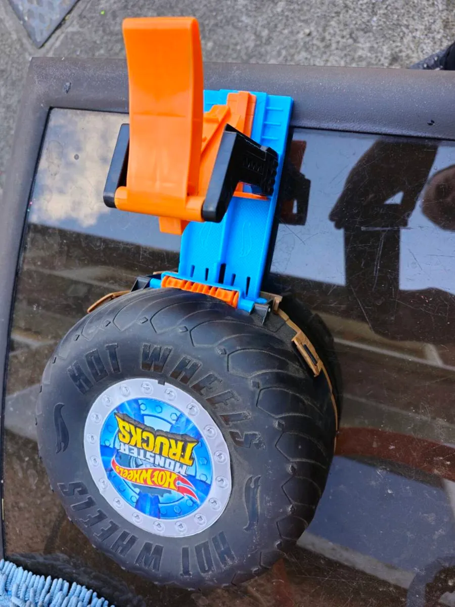 Hot wheels - Image 2