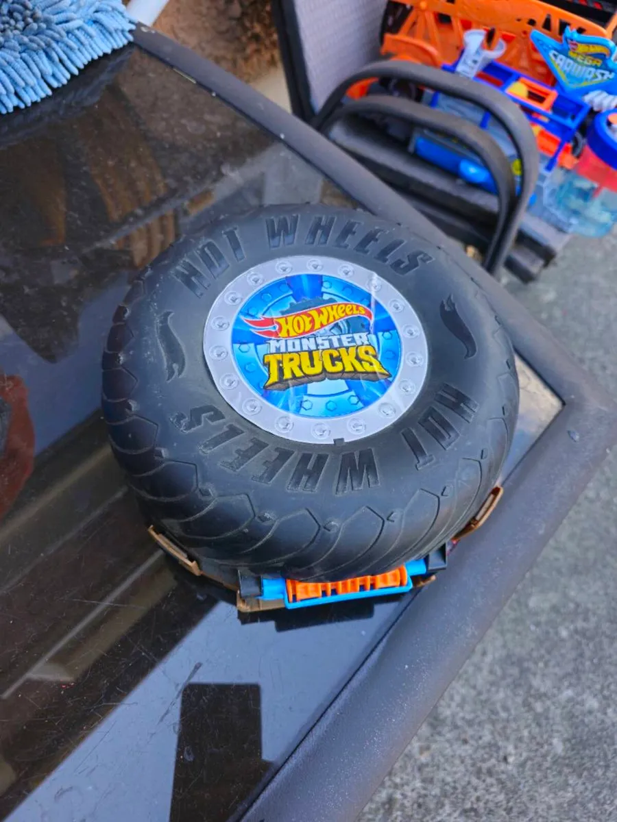 Hot wheels - Image 3
