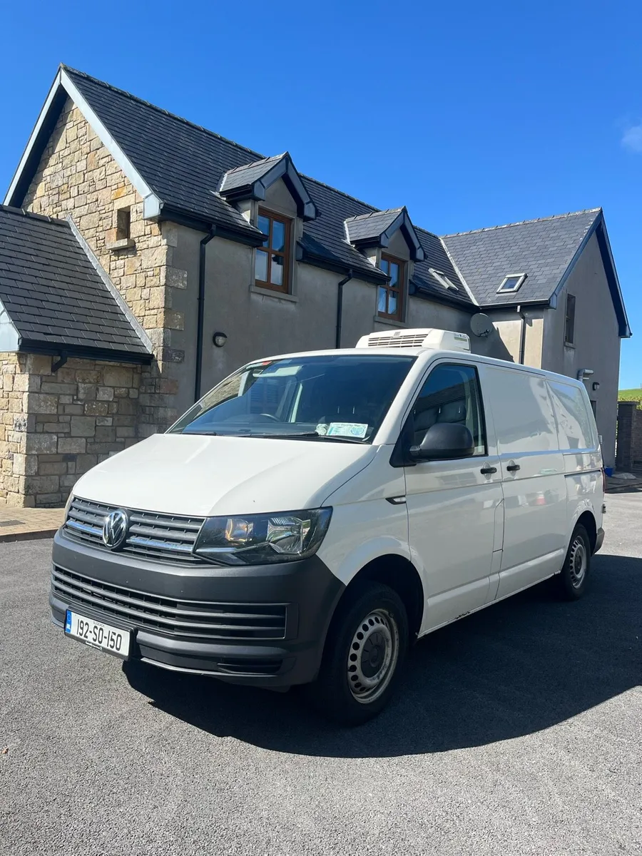 2019 Vw transporter - Image 2