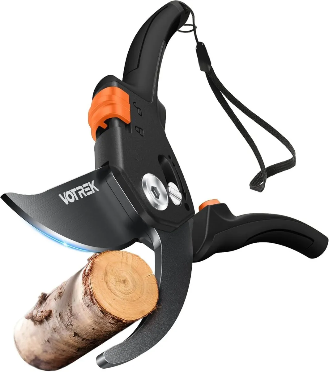 Bypass Secateurs For Weak Hands - Image 1