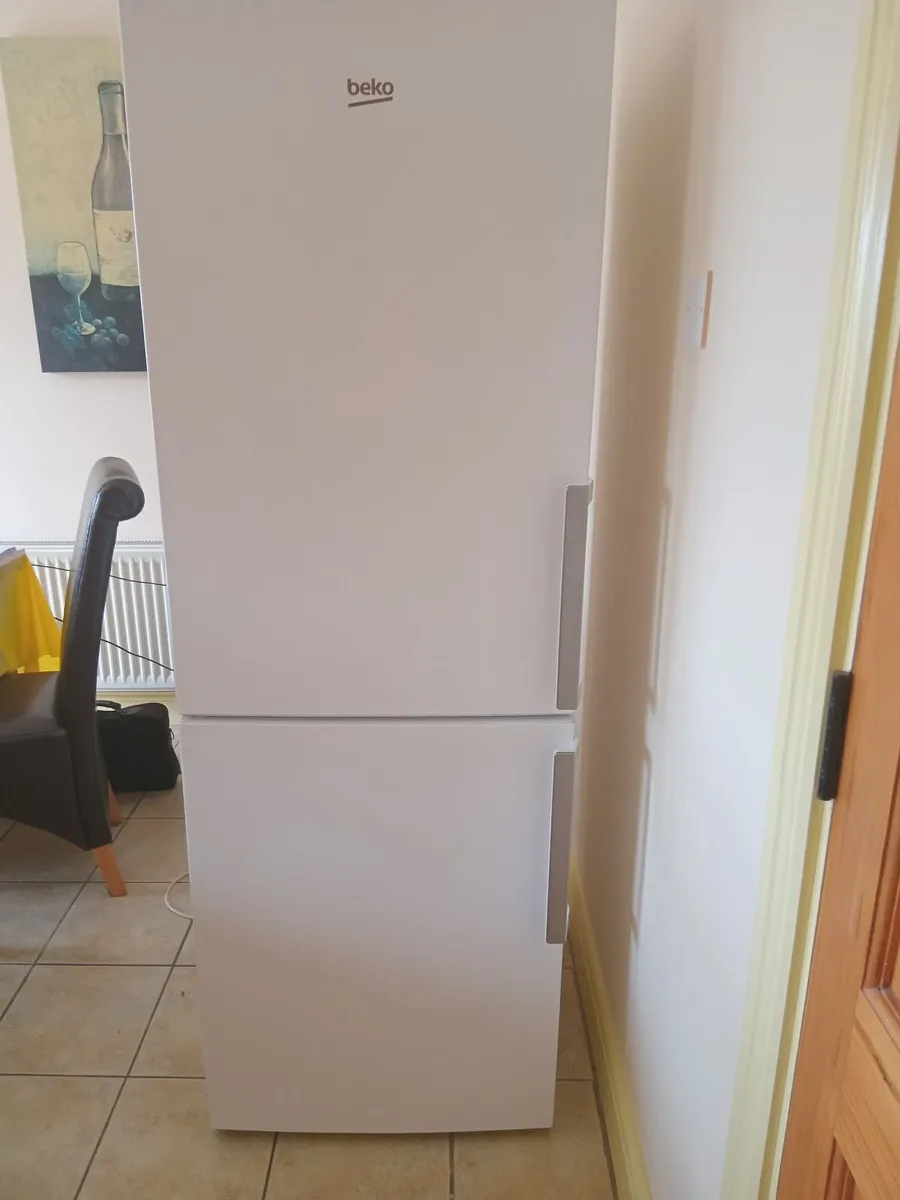 BEKO FRIDGE FREEZER - Image 1