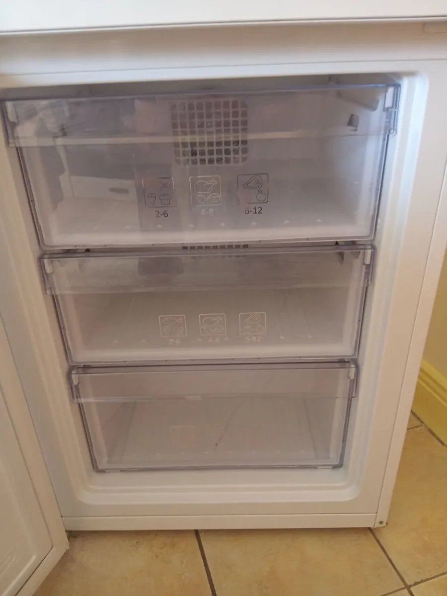 BEKO FRIDGE FREEZER - Image 2