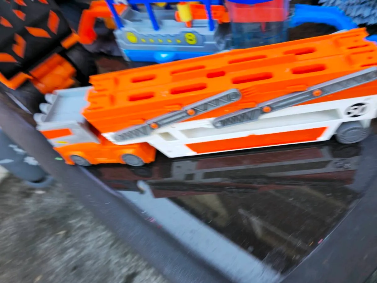 Hot wheels - Image 3