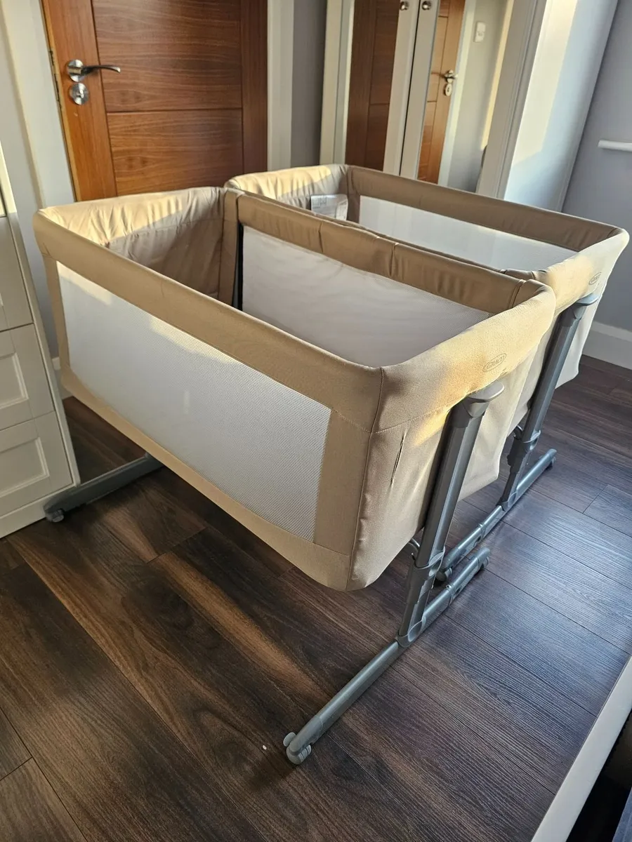 2 x Graco Sweet2Sleep cot/crib - Image 1