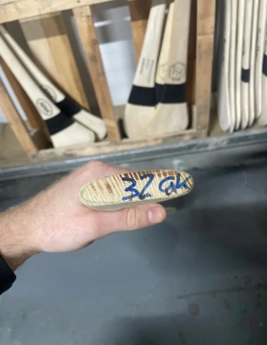 32inch Goalkeeper Hurley brand new - Image 3