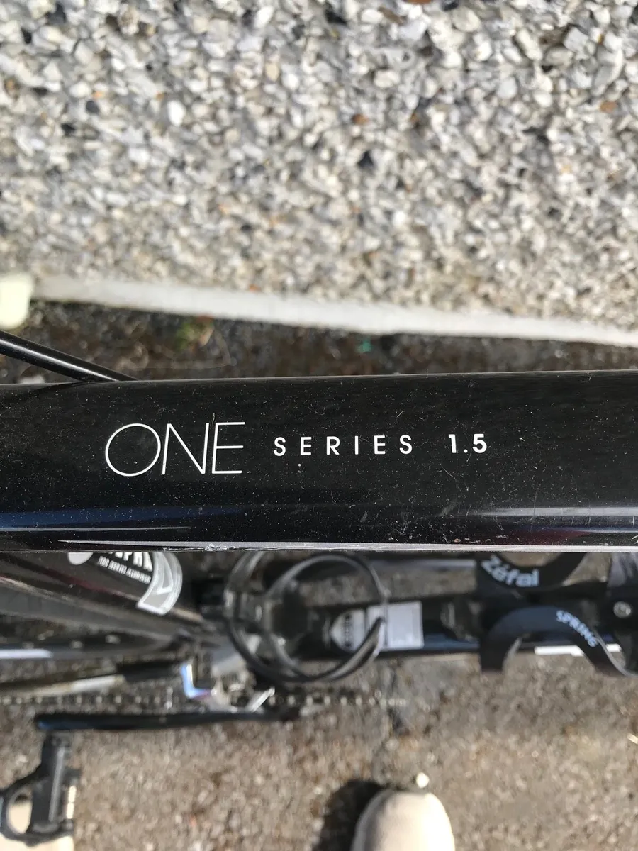 Road Bicycle - Image 3